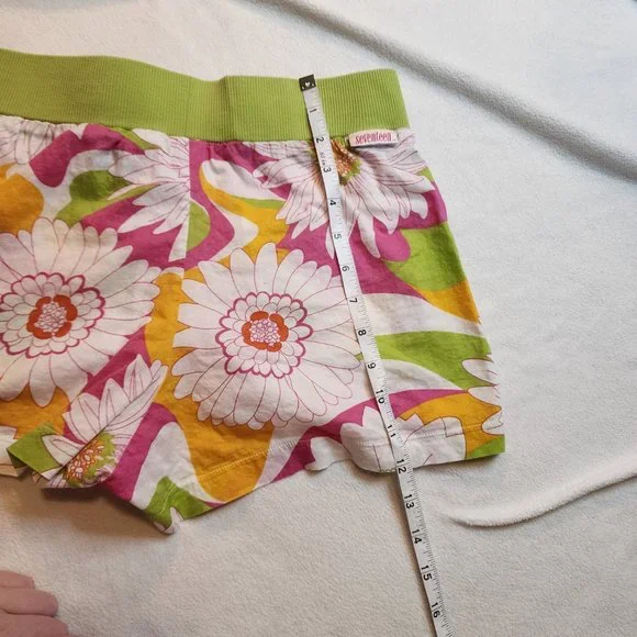 Vintage Seventeen Pajama Set with Retro Floral Size Medium - Picture 10 of 12